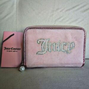 NEW Juicy Couture Medium Strong of Pearls Pink Wallet